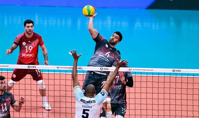 Ziraat Bankkart, Tours VB'yi 3-1 Mağlup Etti 