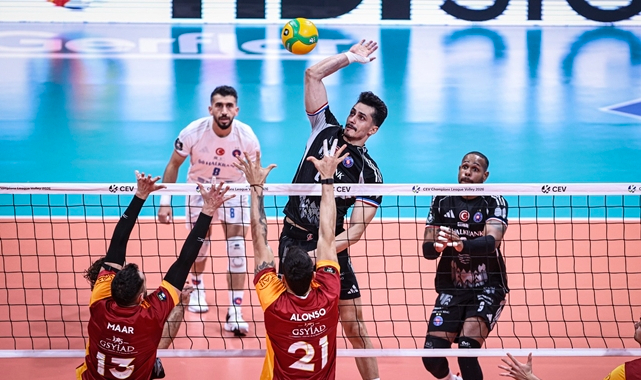 Şampiyonlar Ligi Türk Derbisine Sahne Oldu