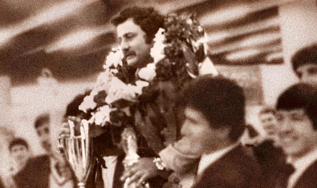 “Voleybolun Delidolu Efsanesi: Bülent Meriç” Raflarda