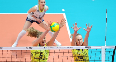 Fenerbahçe, Budowlani Lodz'u 3-0 Mağlup Etti