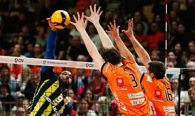 Fenerbahçe Medicana, Mağlup Dönüyor