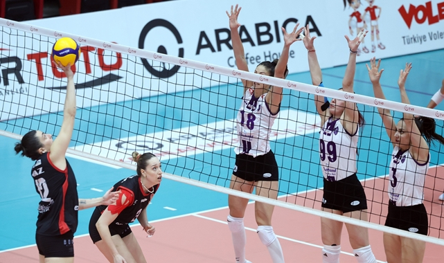 Kadınlar 1. Ligi'nde Yarı Final Etabında 2. Günü Sona Erdi