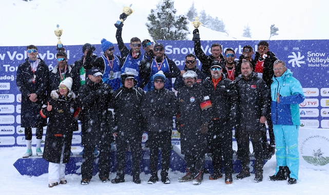 Uludağ’da Kar Voleybolu Heyecanı Sona Erdi