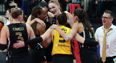 VakıfBank deplasmanda avantajı aldı