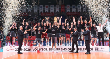 Efeler Ligi'nde Şampiyon Ziraat Bankkart