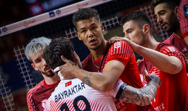 Kupa Voley'de İlk Finalist Ziraat Bankkart