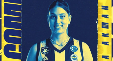 Kübra Akman Çubuklu Formayı Giyecek!