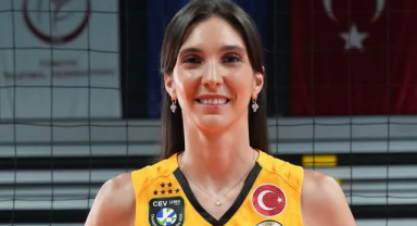 Naz Aydemir Akyol 8 yıllık aradan sonra yeniden VakıfBank'ta