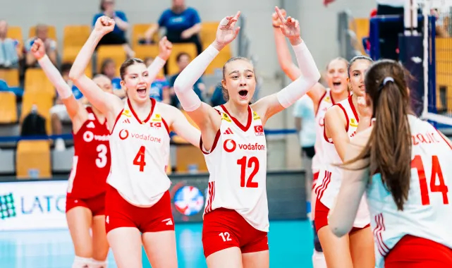 U18 Kızlarımız İzlanda’yı Set Vermeden Geçti