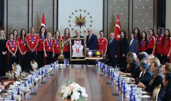 Cumhurbaşkanı Erdoğan'dan Tebrik Kabulü