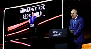 TVF Başkanı Üstündağ'a Yaşam Boyu Spora Katkı Ödülü