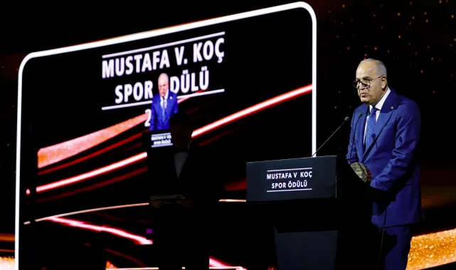 TVF Başkanı Üstündağ'a Yaşam Boyu Spora Katkı Ödülü