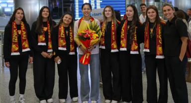 Yushan Zhuang Göztepe'ye Katılmak Üzere İzmir'e Geldi
