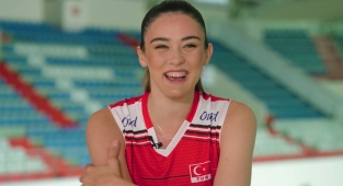 Sen mi? Ben mi? Zehra Güneş vs Kübra Akman